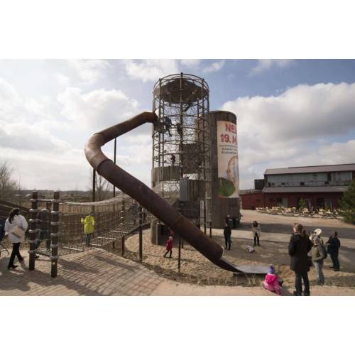 Karls Climbing Tower фото