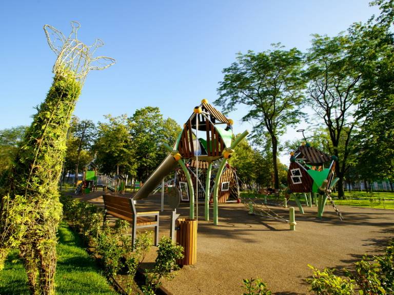 дитячий парк фото